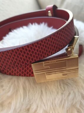 GUCCI red leather belt